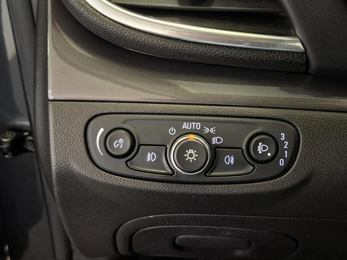 1.4 Turbo Innovation Schuif-/kanteldak Navigatie Leder camera