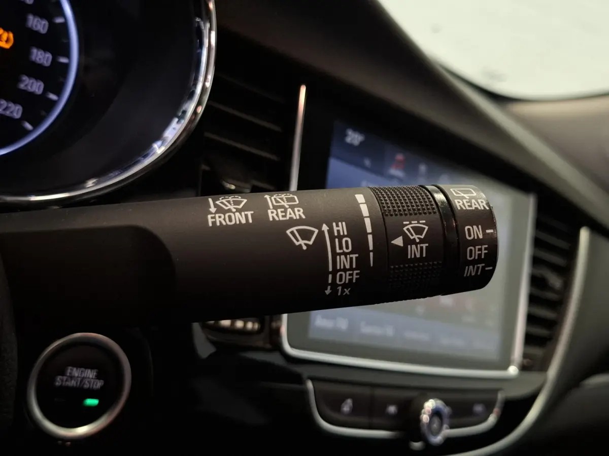 1.4 Turbo Innovation Schuif-/kanteldak Navigatie Leder camera