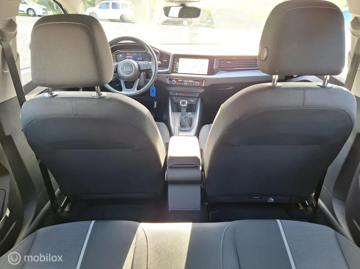 25 TFSI ADVANCED EDITION • Carplay •