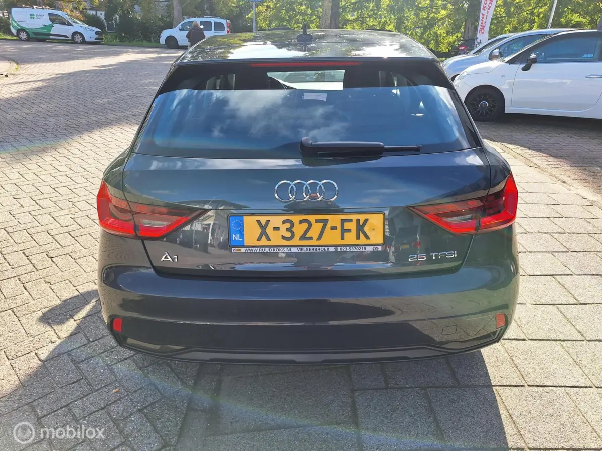 25 TFSI ADVANCED EDITION • Carplay •