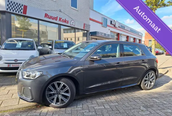25 TFSI ADVANCED EDITION • Carplay •