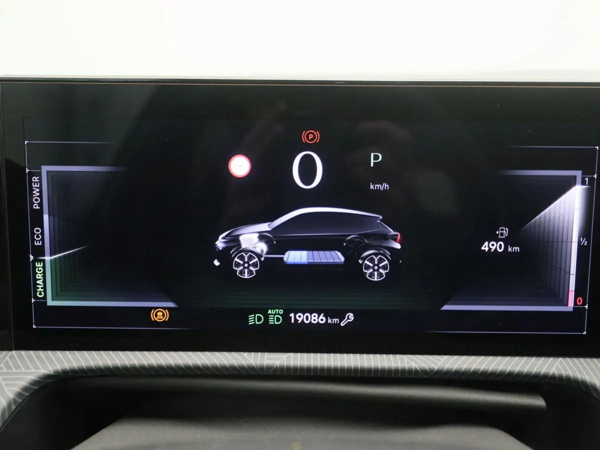 1.2 Turbo Hybrid LX | Camera Voor + Achter | Apple Carplay & Android Auto | Adaptive Cruise Control |