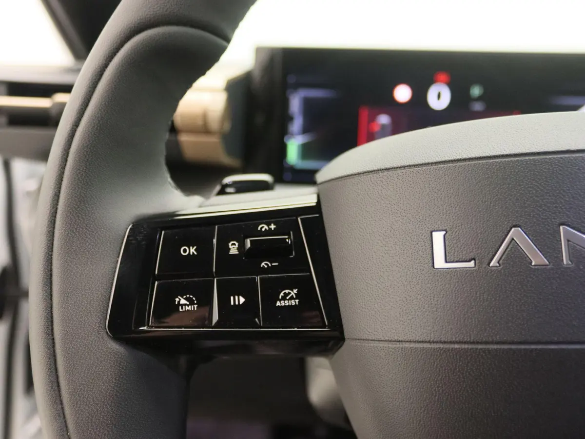 1.2 Turbo Hybrid LX | Camera Voor + Achter | Apple Carplay & Android Auto | Adaptive Cruise Control |