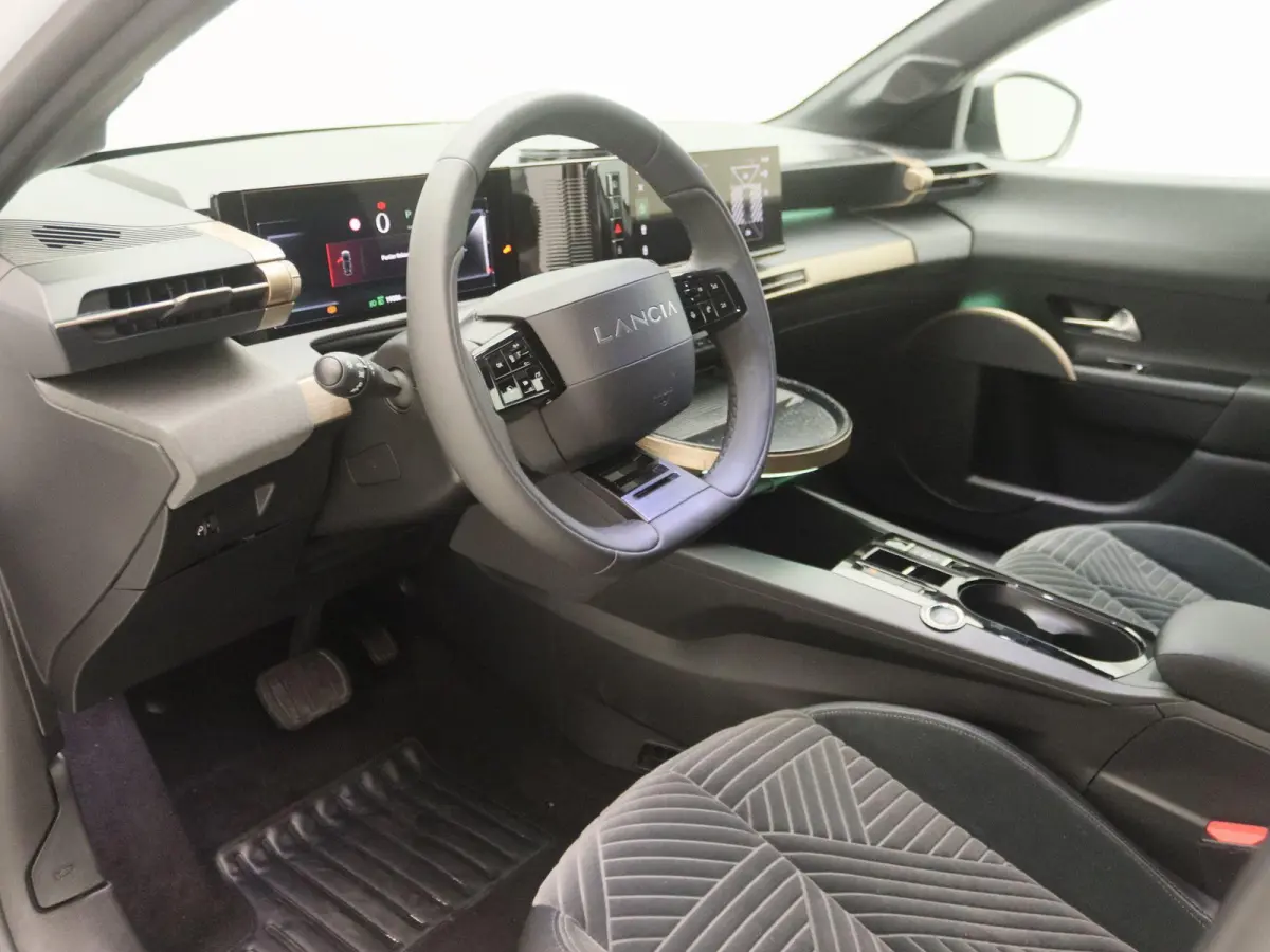 1.2 Turbo Hybrid LX | Camera Voor + Achter | Apple Carplay & Android Auto | Adaptive Cruise Control |