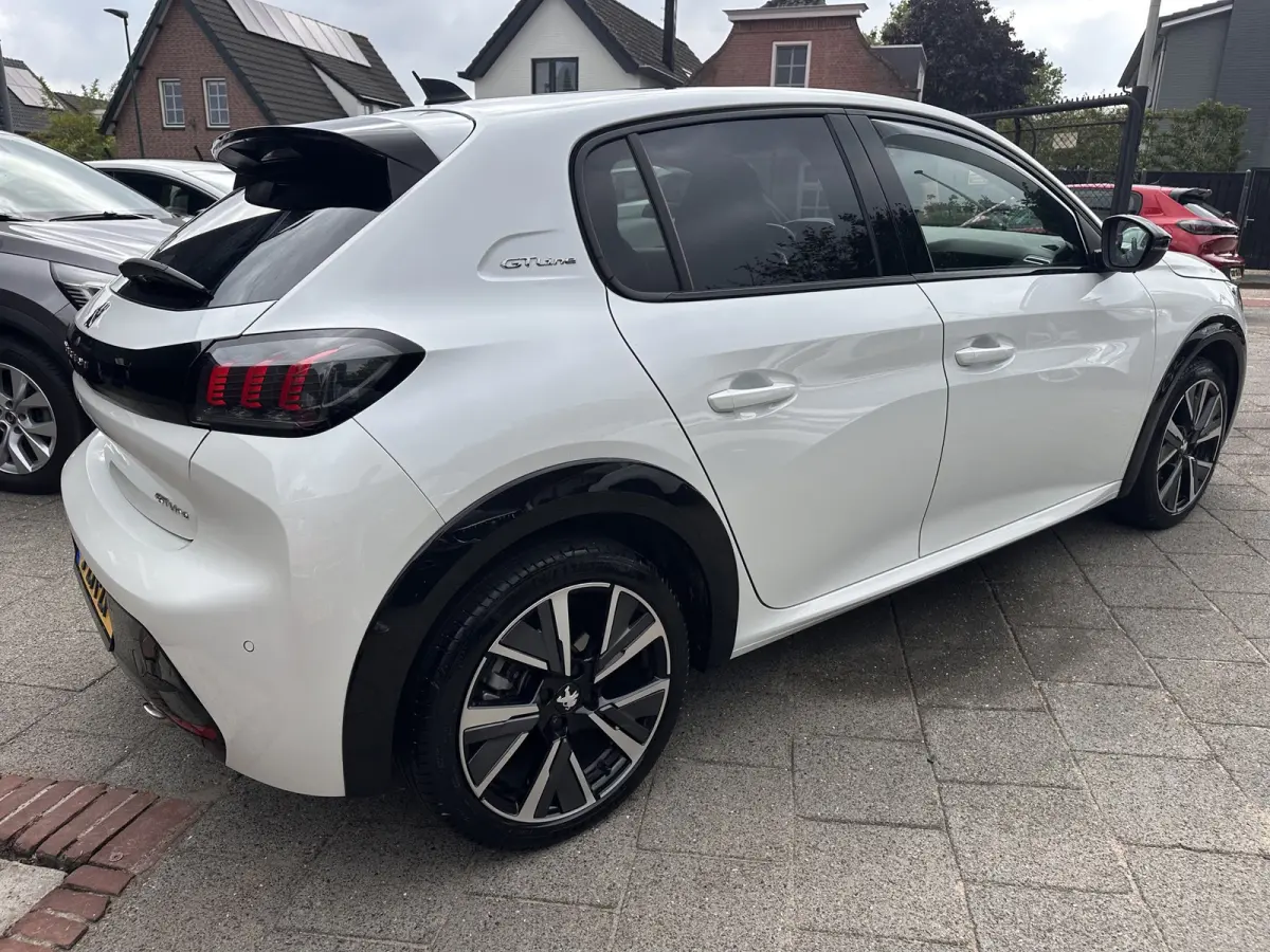 1.2 PureTech GT-Line|101pk|Navi