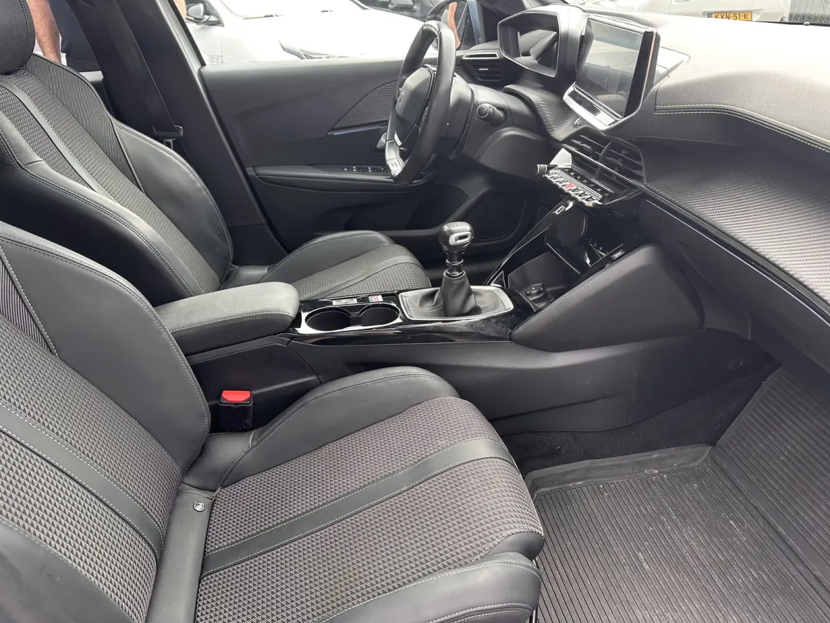 1.2 PureTech GT-Line|101pk|Navi