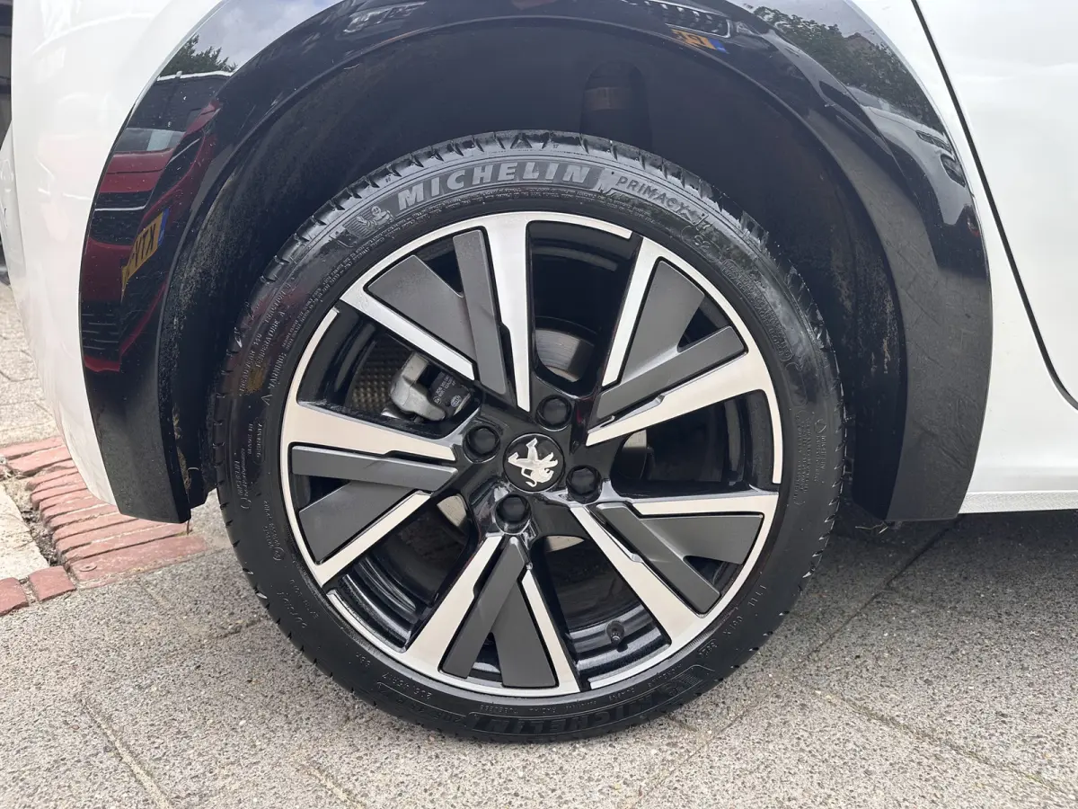 1.2 PureTech GT-Line|101pk|Navi