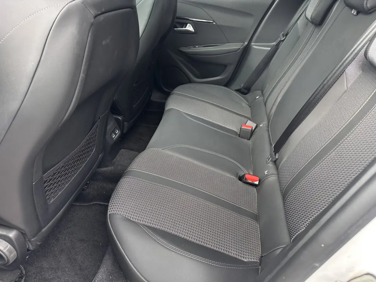 1.2 PureTech GT-Line|101pk|Navi