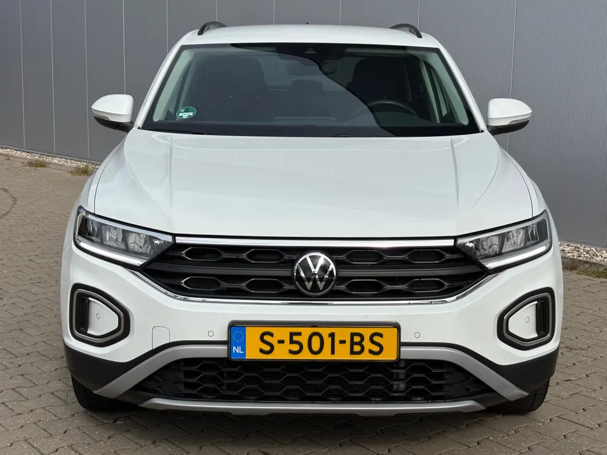 Apple Carplay/Android Auto | Trekhaak geremd 1300 kg | All-season banden | Airco | Cruise control adaptief | Parkeersensoren | Apple Carplay/Android Auto | Trekhaak geremd 1300 kg | All-seas