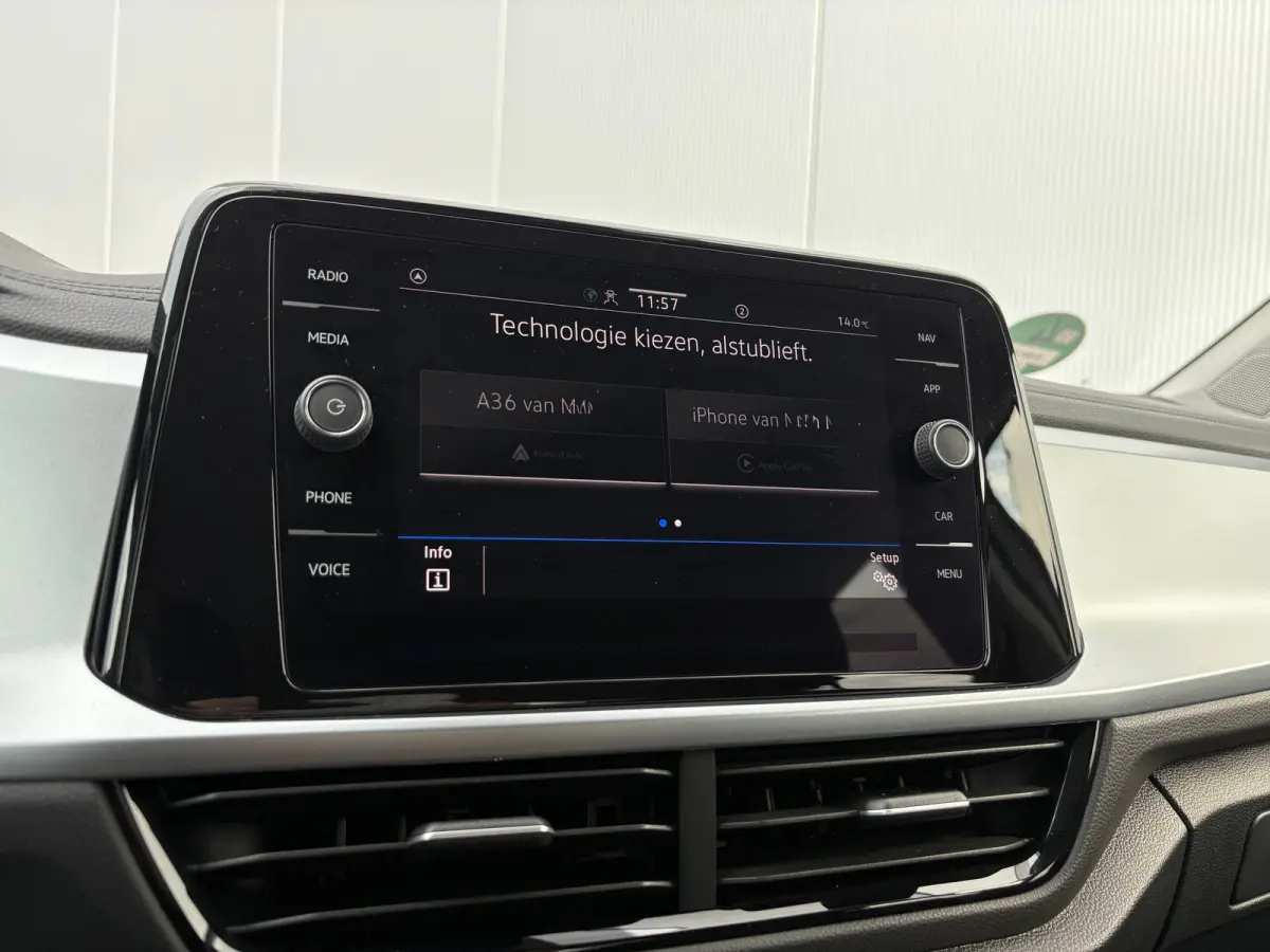 Apple Carplay/Android Auto | Trekhaak geremd 1300 kg | All-season banden | Airco | Cruise control adaptief | Parkeersensoren | Apple Carplay/Android Auto | Trekhaak geremd 1300 kg | All-seas