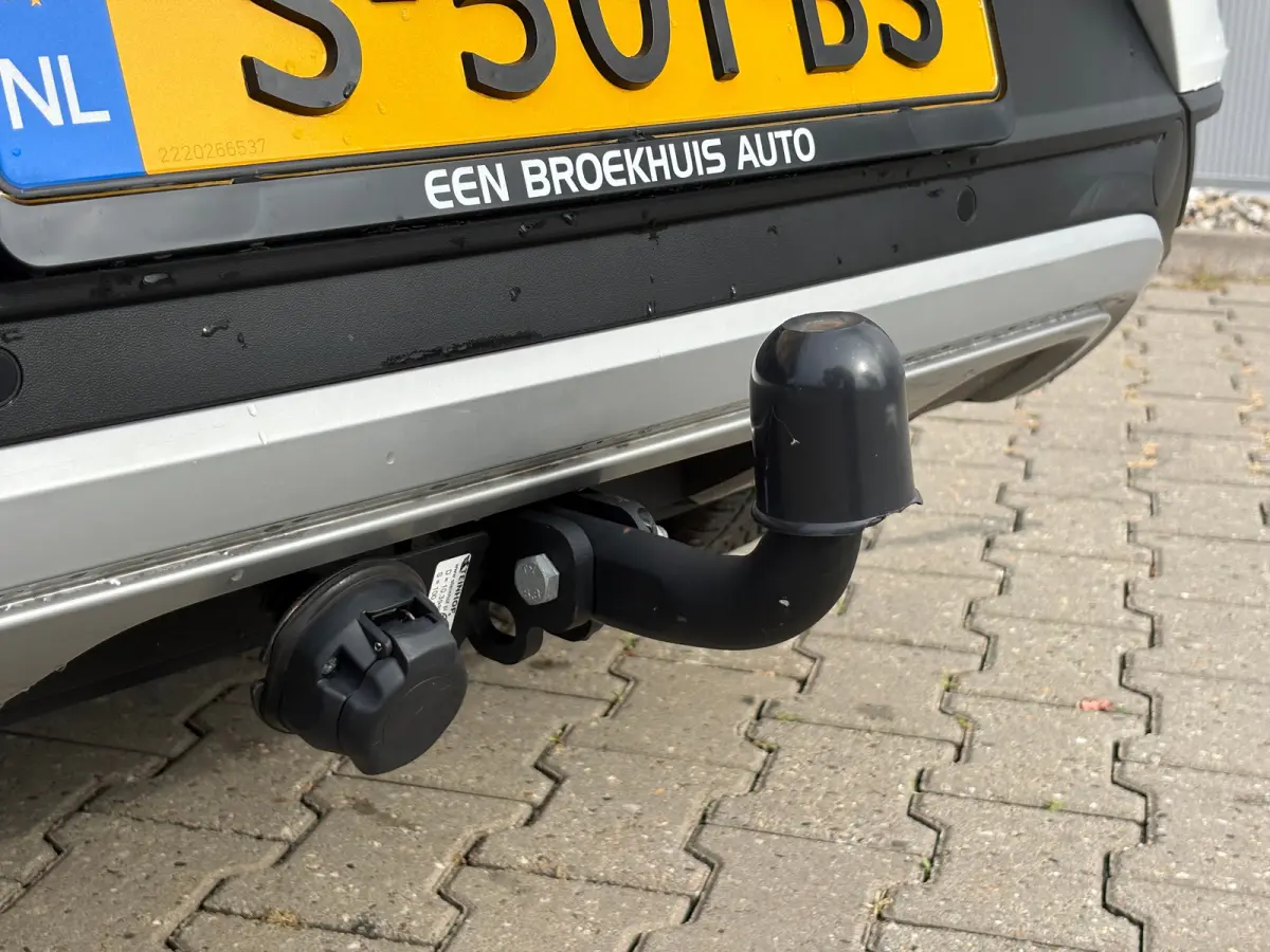 Apple Carplay/Android Auto | Trekhaak geremd 1300 kg | All-season banden | Airco | Cruise control adaptief | Parkeersensoren | Apple Carplay/Android Auto | Trekhaak geremd 1300 kg | All-seas