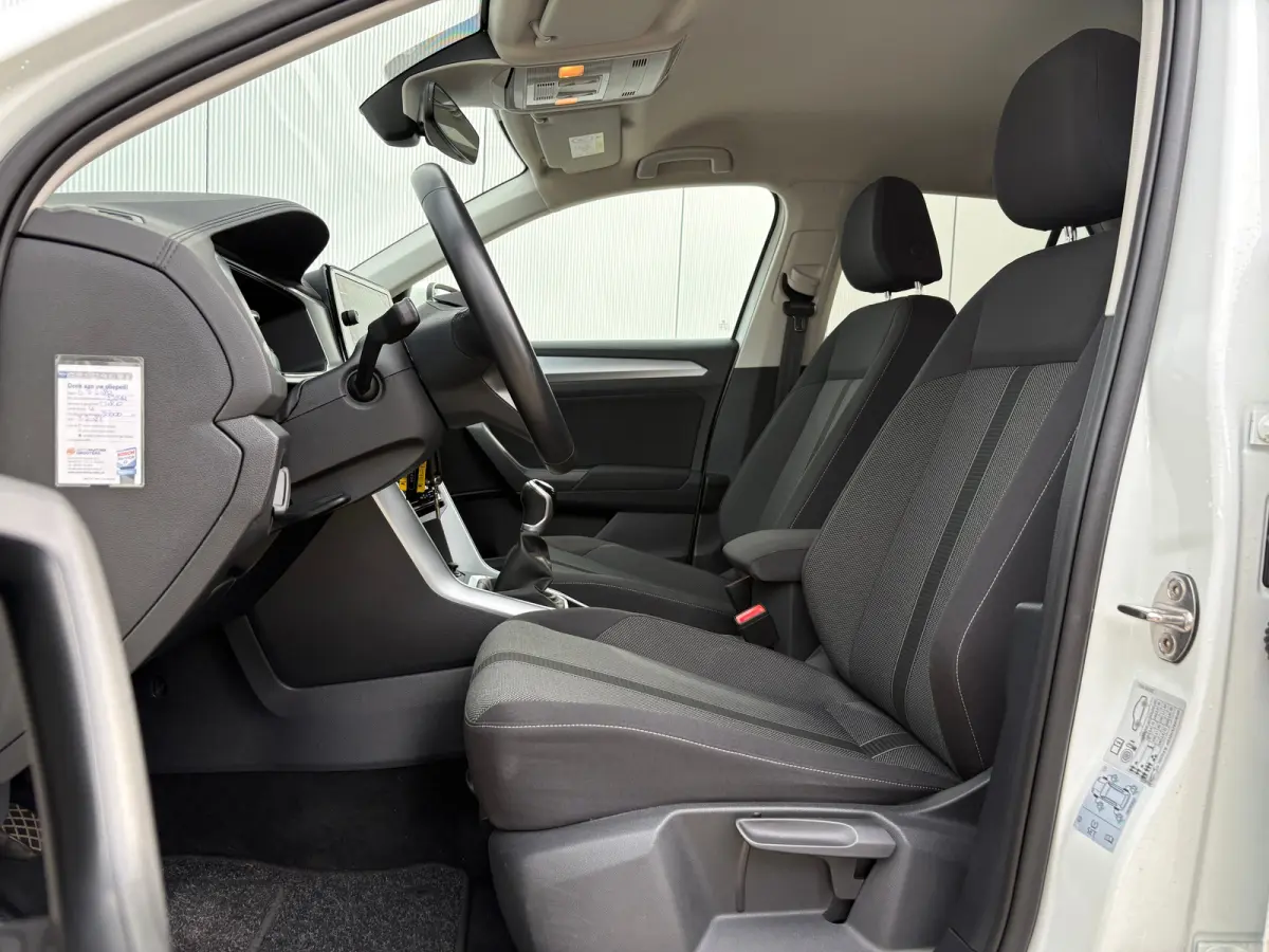 Apple Carplay/Android Auto | Trekhaak geremd 1300 kg | All-season banden | Airco | Cruise control adaptief | Parkeersensoren | Apple Carplay/Android Auto | Trekhaak geremd 1300 kg | All-seas