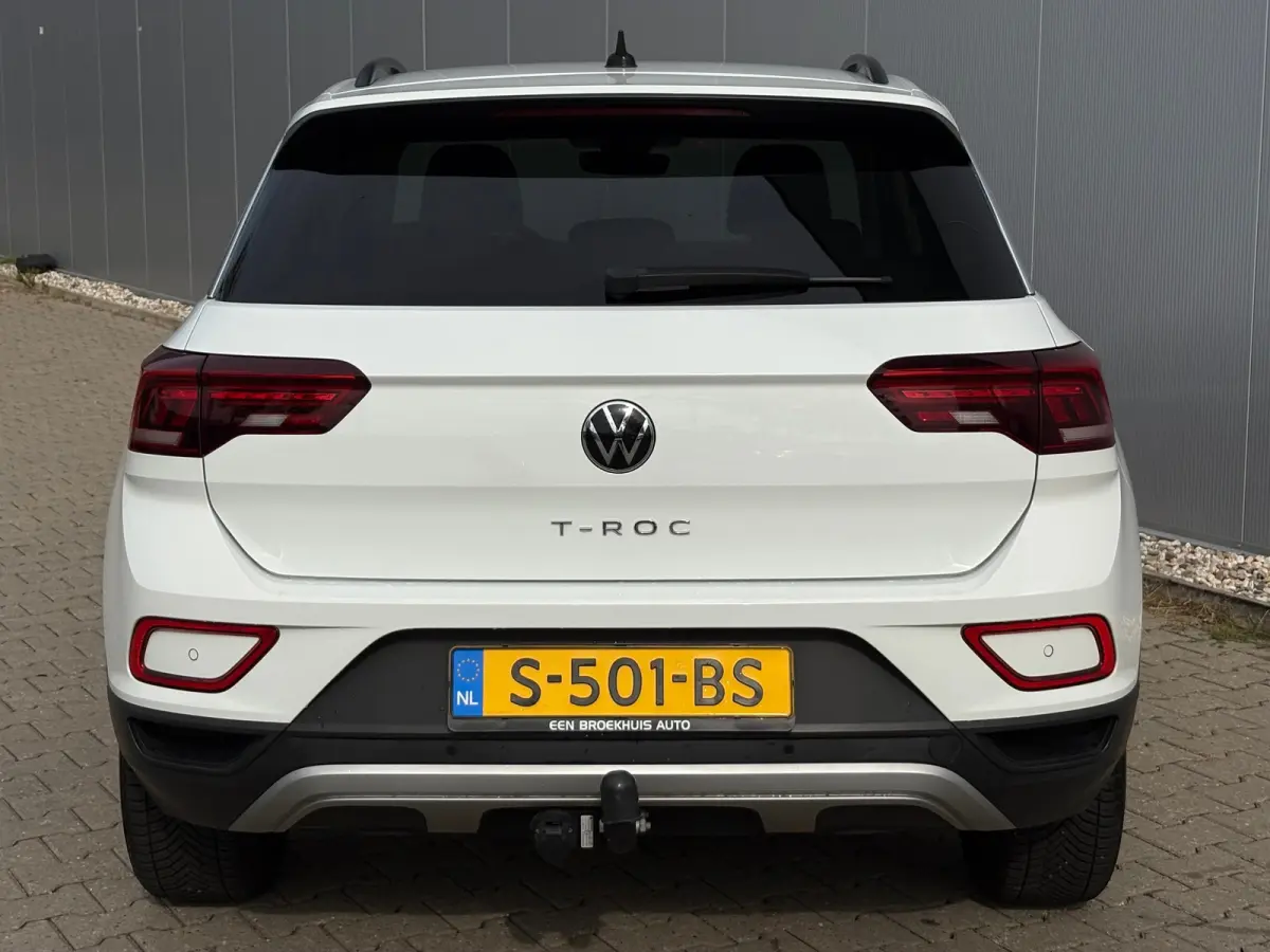Apple Carplay/Android Auto | Trekhaak geremd 1300 kg | All-season banden | Airco | Cruise control adaptief | Parkeersensoren | Apple Carplay/Android Auto | Trekhaak geremd 1300 kg | All-seas
