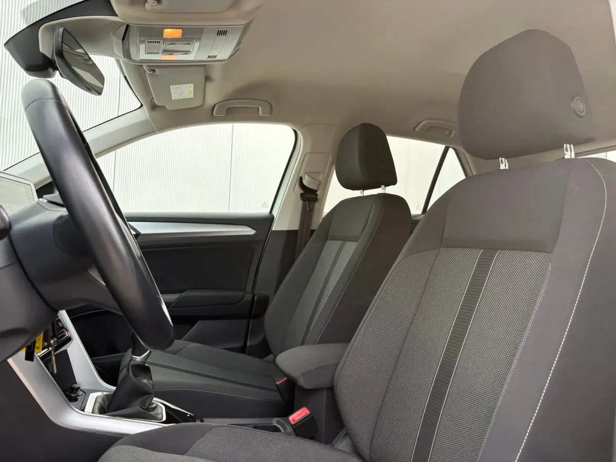 Apple Carplay/Android Auto | Trekhaak geremd 1300 kg | All-season banden | Airco | Cruise control adaptief | Parkeersensoren | Apple Carplay/Android Auto | Trekhaak geremd 1300 kg | All-seas