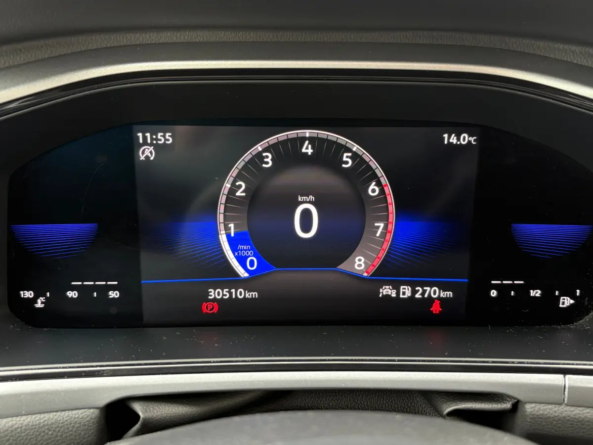 Apple Carplay/Android Auto | Trekhaak geremd 1300 kg | All-season banden | Airco | Cruise control adaptief | Parkeersensoren | Apple Carplay/Android Auto | Trekhaak geremd 1300 kg | All-seas