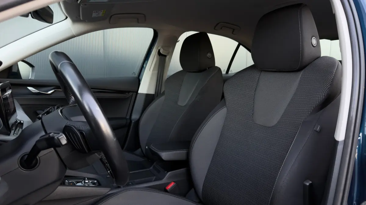1.4 TSI iV 204pk Business Edition | Carplay | Cruise Control | Keyless | Parkeerhulp V+A | Stuurverwarming