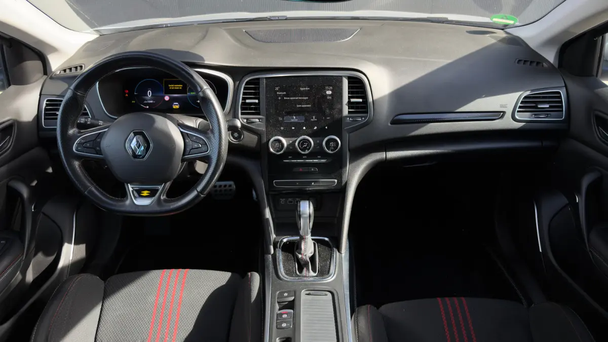 Estate 160pk 1.6 Plug-In Hybrid 160 R.S. Line | Achteruitrijcamera | Cruise Control | Navigatie | Keyless | 17" |