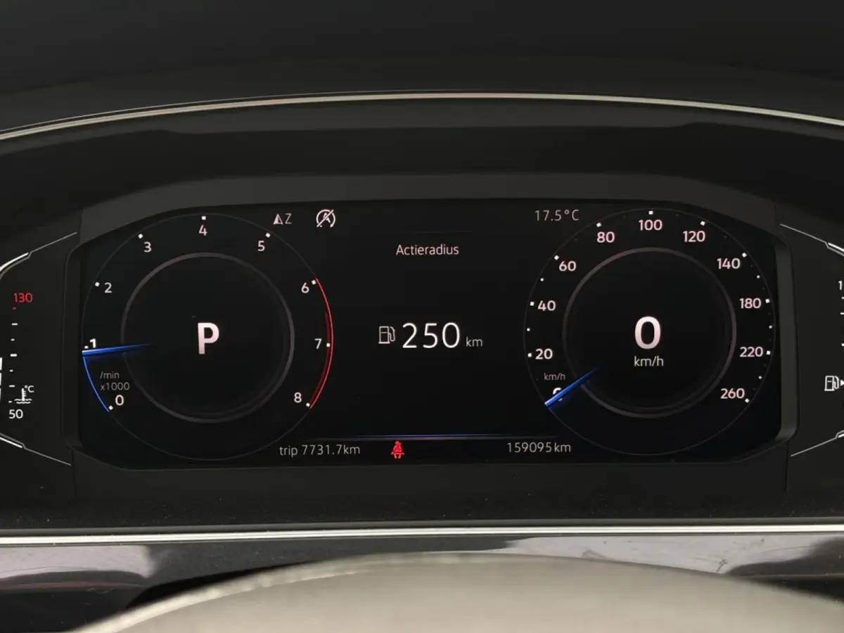 1.5 TSI ACT Highline Business R(Goed OnderH, Panorama, Head-up, Navi, 360 Camera, Stoel+StuurVerW, Etc)