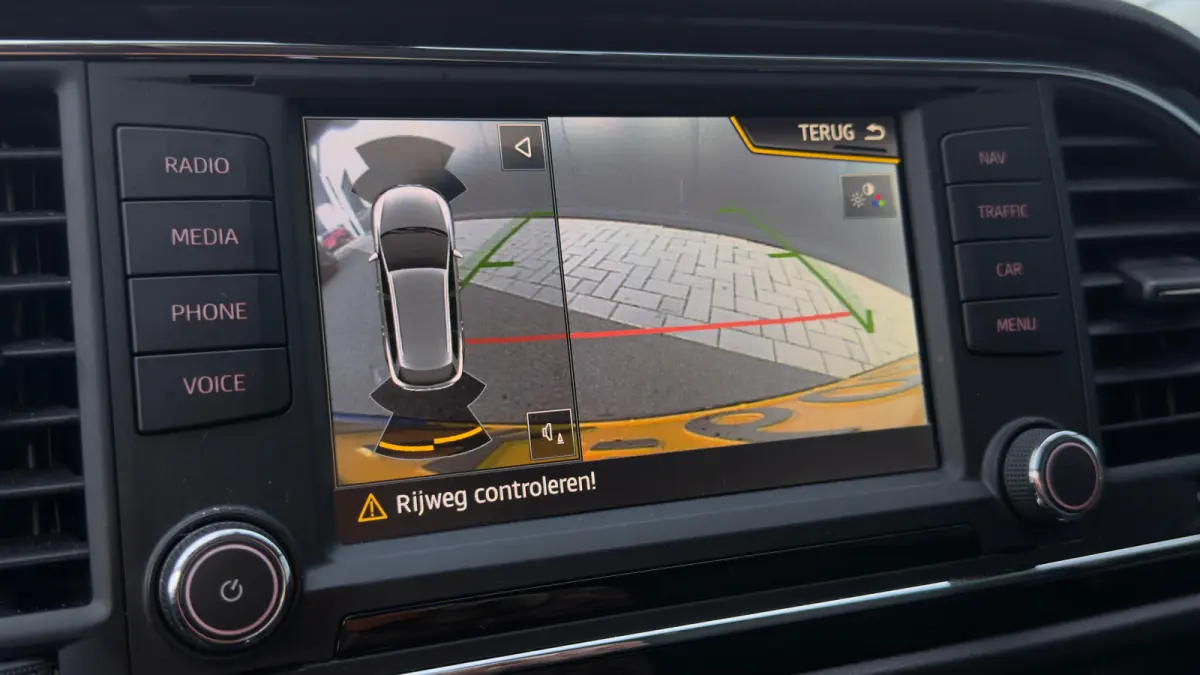 116pk 1.0 EcoTSI Style Connect | Cruise Control | Airco | Navigatie | 16" |