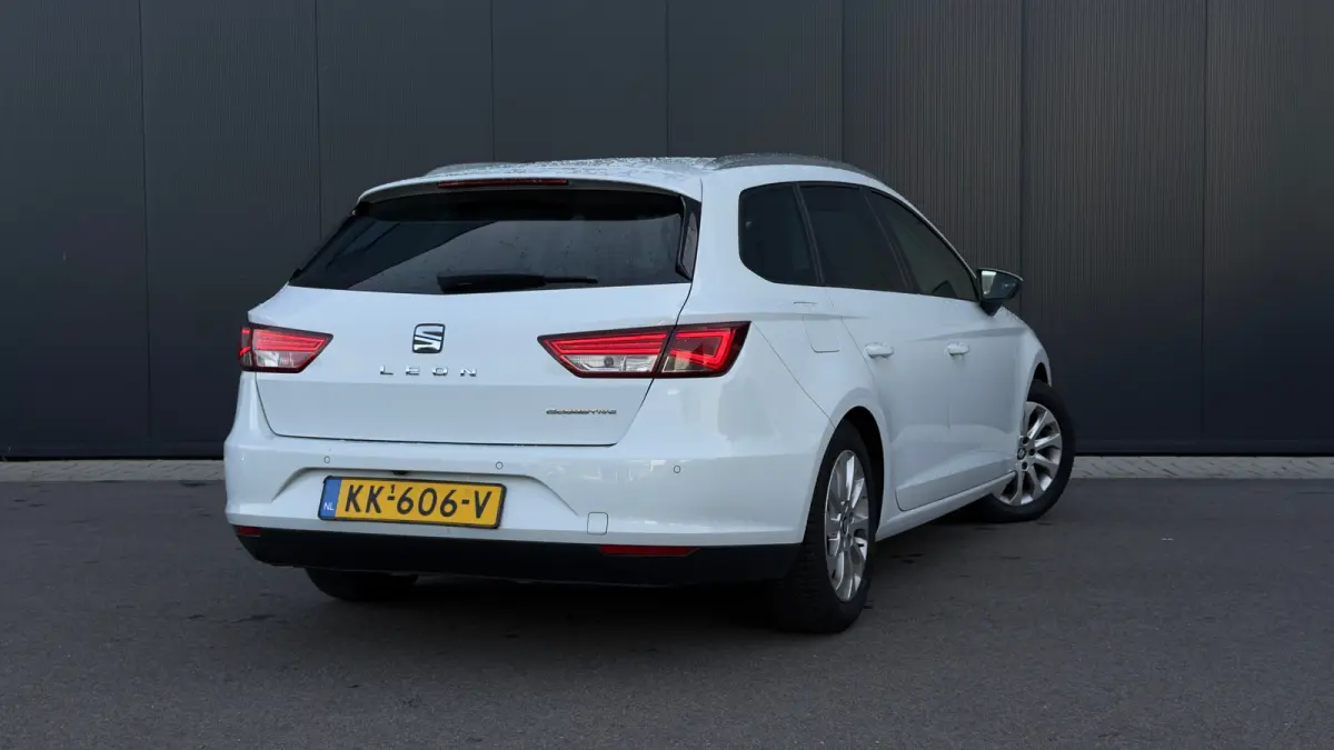 116pk 1.0 EcoTSI Style Connect | Cruise Control | Airco | Navigatie | 16" |