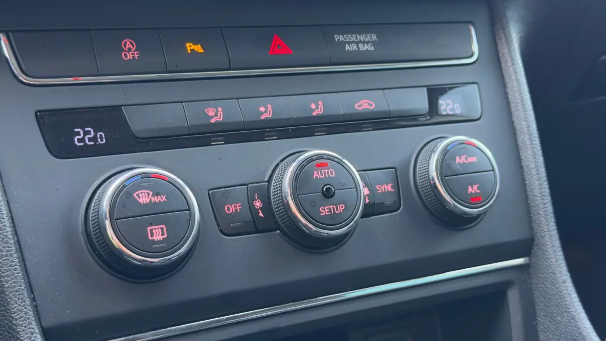 116pk 1.0 EcoTSI Style Connect | Cruise Control | Airco | Navigatie | 16" |