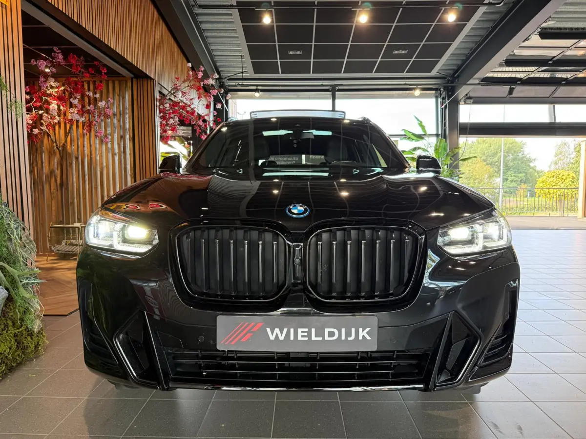 xDrive30e Business Edition Plus pano schuif trekhaak elektrisch 360 cam