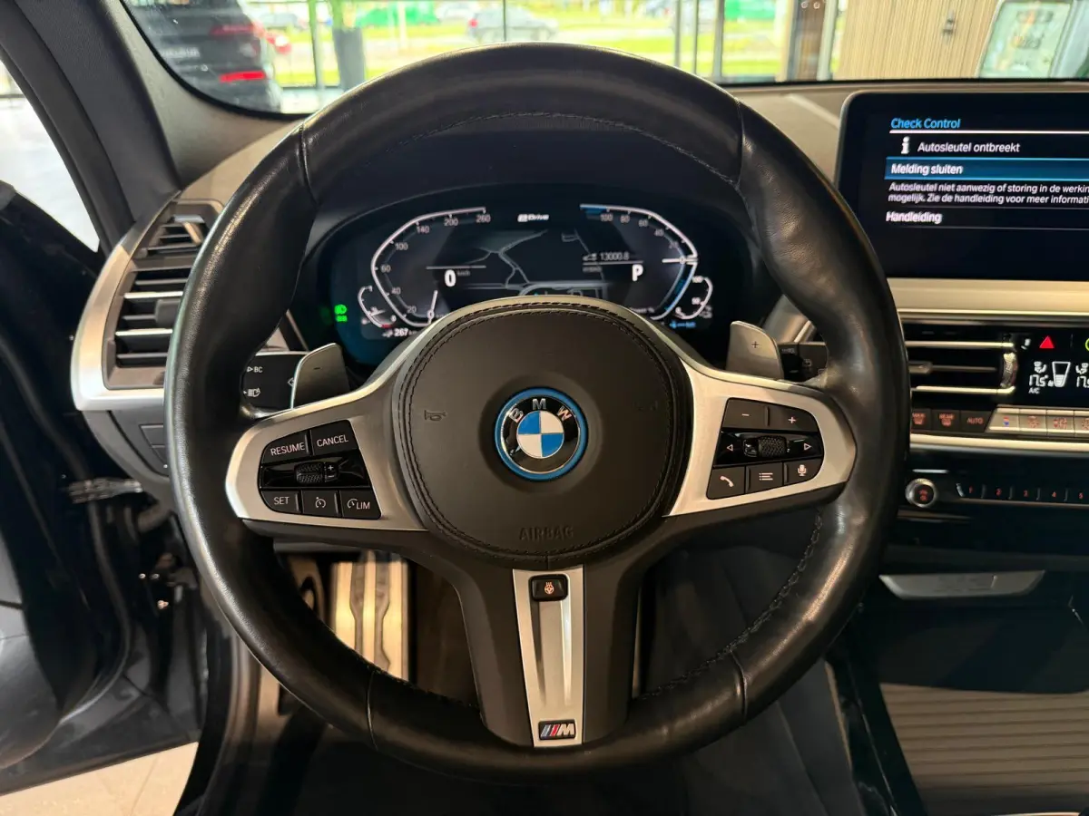 xDrive30e Business Edition Plus pano schuif trekhaak elektrisch 360 cam