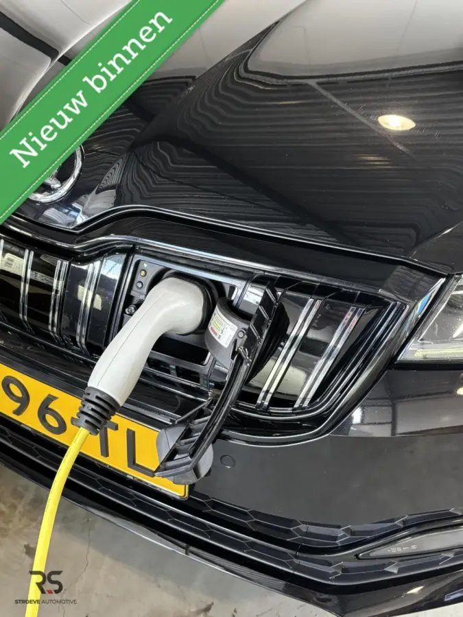 1.4 TSI 218 pk DSG iV Sportline Buss | Navi | LED Matrix | Virtual | Alcantara | Camera | ACC | PDC | DAB | Org NL |