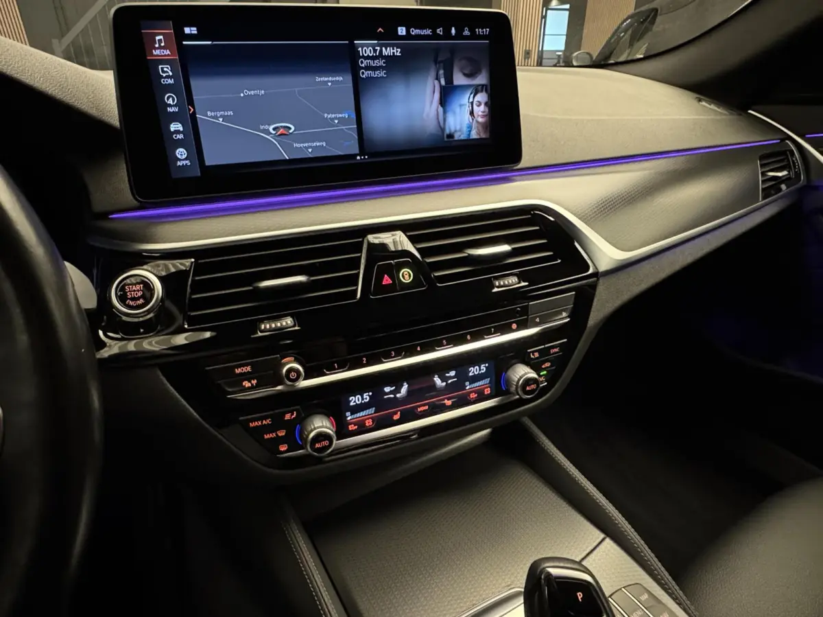 530i LCI M Sport/ Pano/ Camera/ HUD/ ACC/ Led/ Stuurverwarming