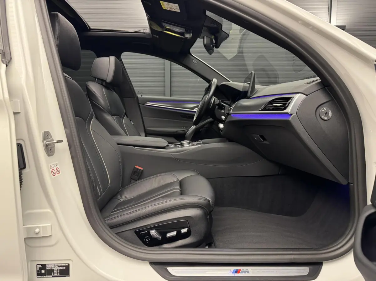 530i LCI M Sport/ Pano/ Camera/ HUD/ ACC/ Led/ Stuurverwarming