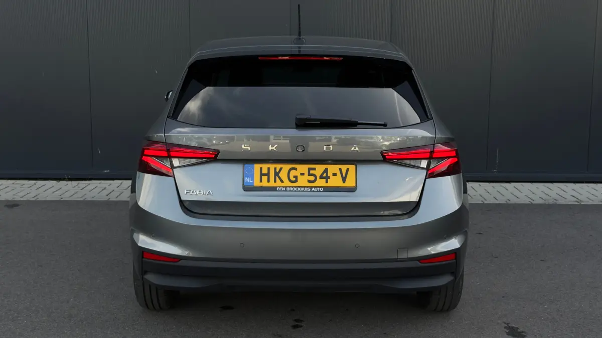 95pk 1.0 TSI Selection | Airco | Cruise Control | Keyless start | 15' | parkeersensor achter |