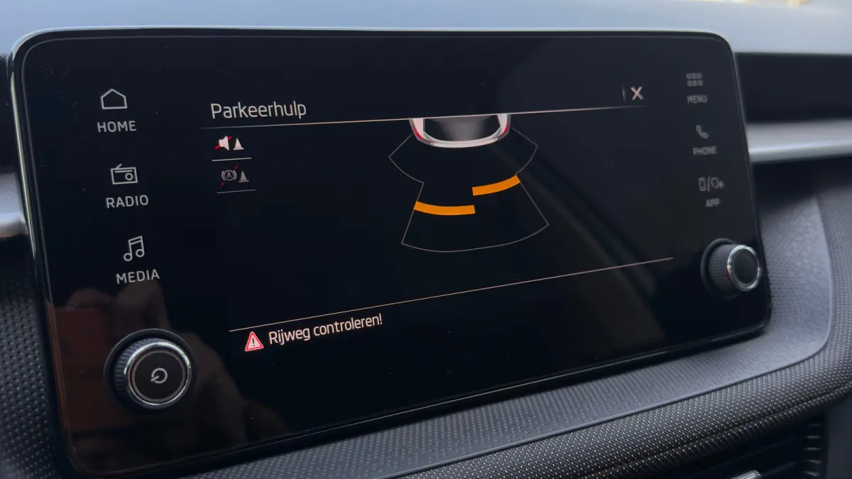 95pk 1.0 TSI Selection | Airco | Cruise Control | Keyless start | 15' | parkeersensor achter |
