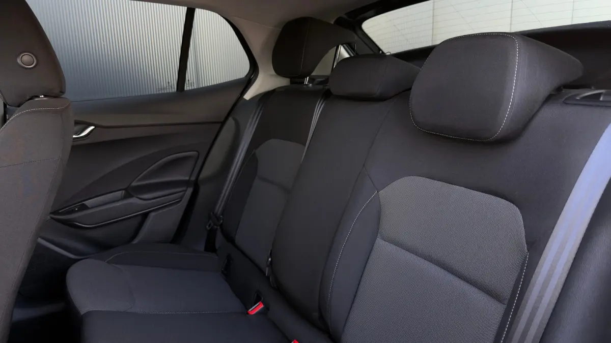 95pk 1.0 TSI Selection | Airco | Cruise Control | Keyless start | 15' | parkeersensor achter |