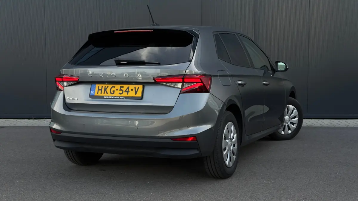 95pk 1.0 TSI Selection | Airco | Cruise Control | Keyless start | 15' | parkeersensor achter |