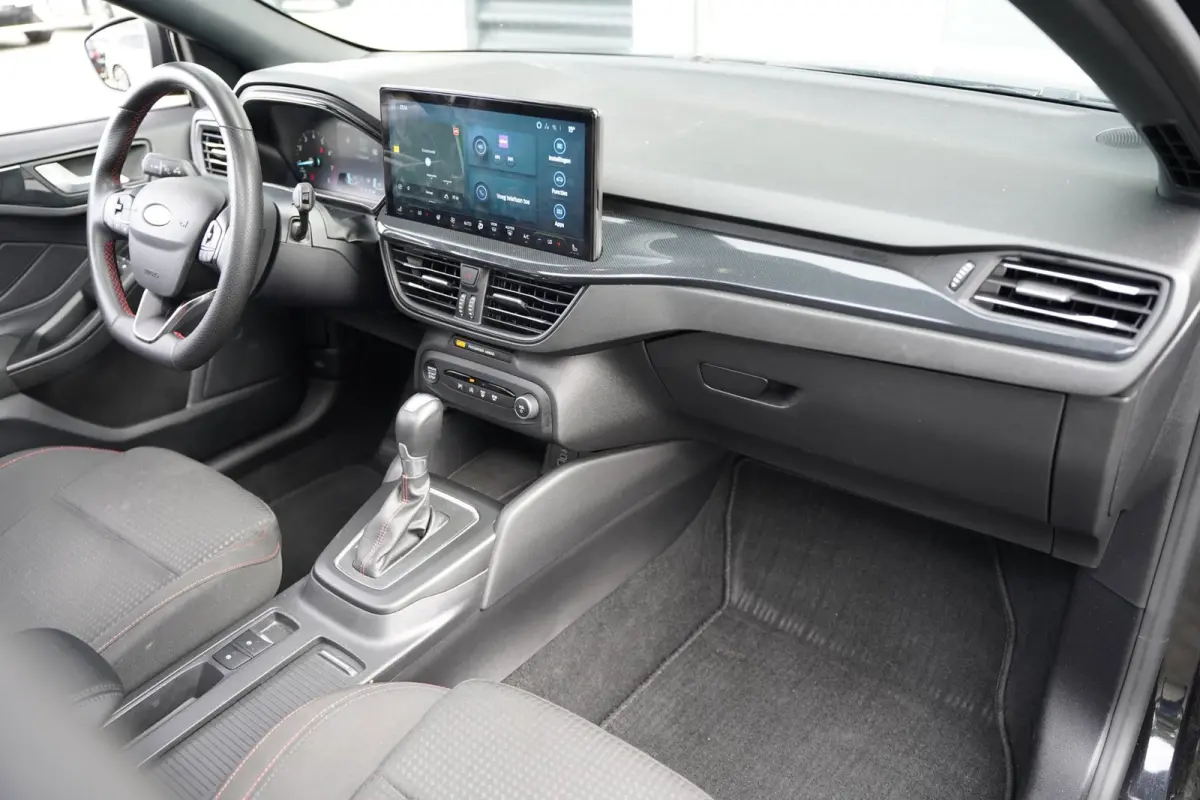 1.0 EcoBoost Hybrid ST Line X AUT Pano Trek Navi Led Pdc