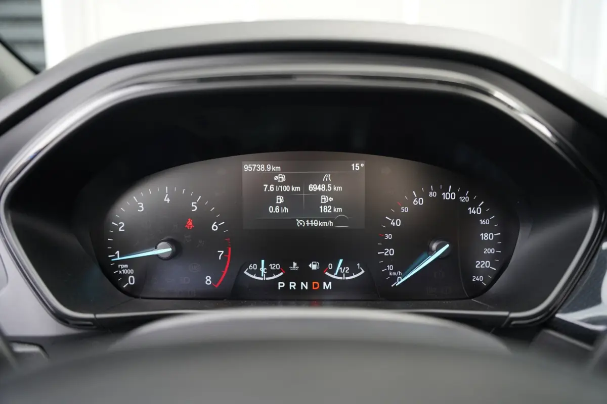 1.0 EcoBoost Hybrid ST Line X AUT Pano Trek Navi Led Pdc