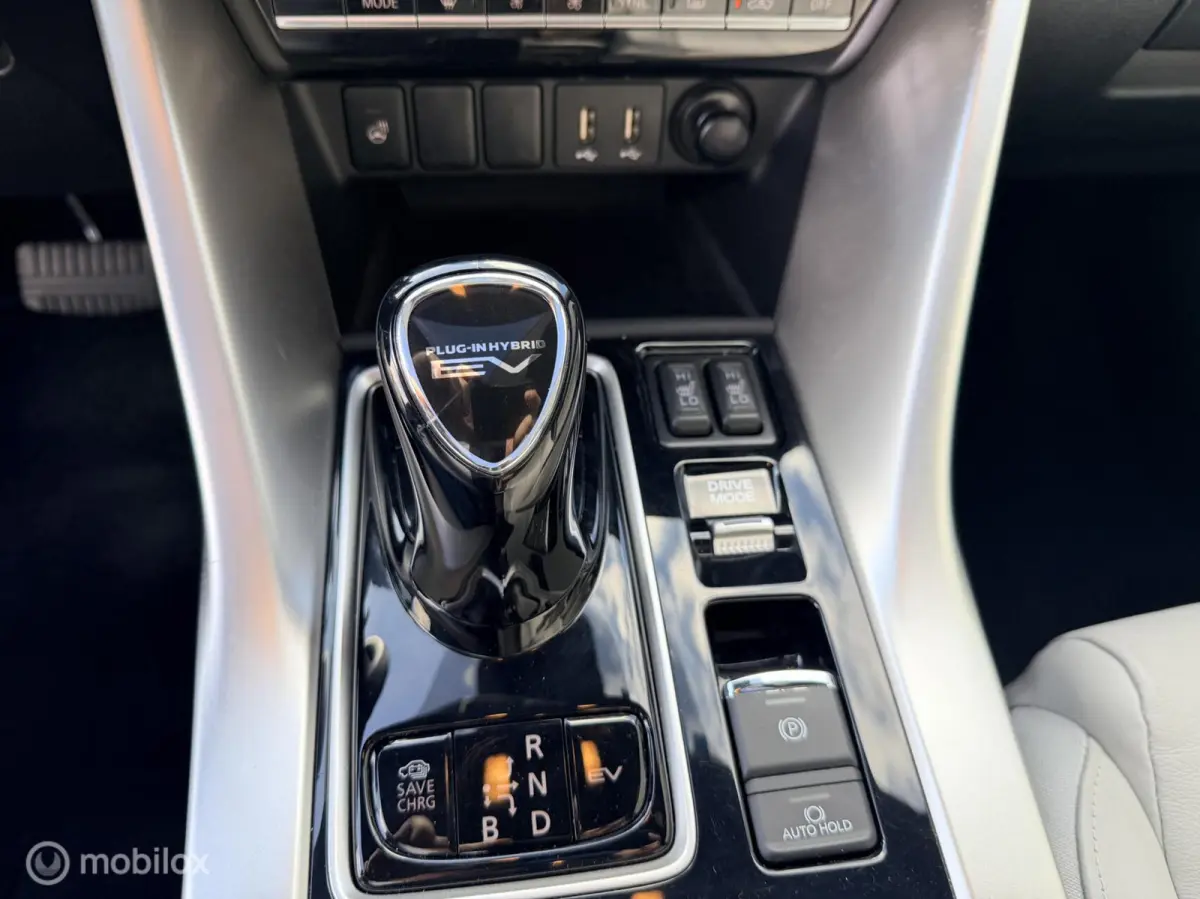 2.4 PHEV Instyle|offwhite leder|carplay