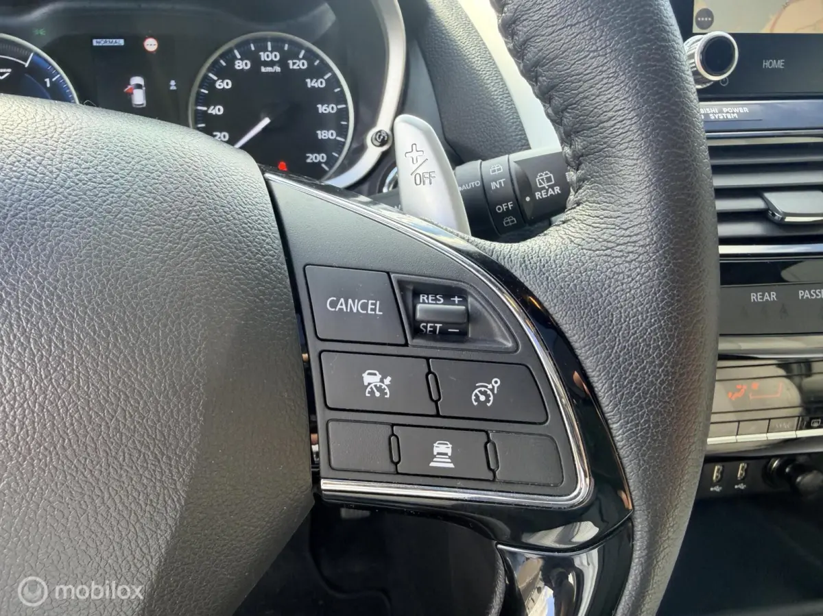 2.4 PHEV Instyle|offwhite leder|carplay