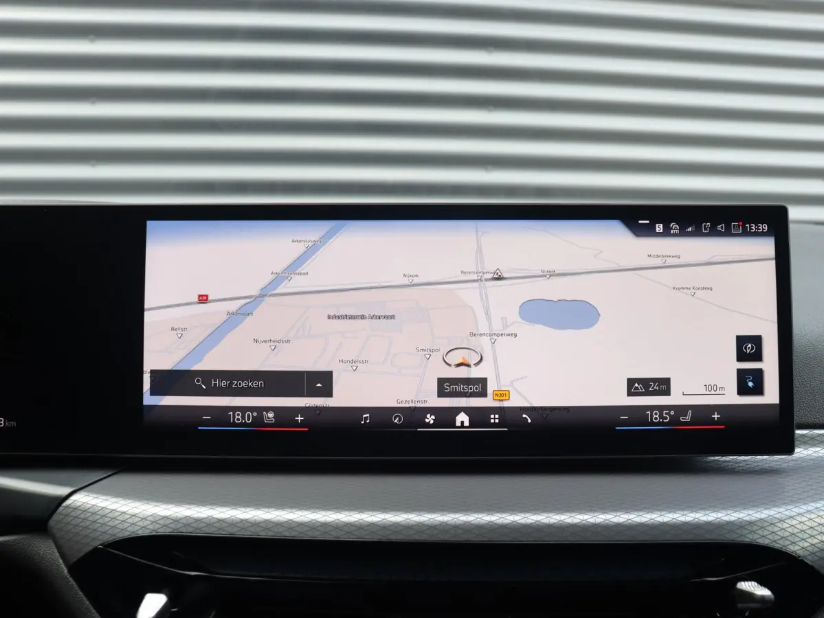 eDrive40 | M Sportpakket Pro | Comfort Access | Getint Glas | Hi-Fi | Adaptive Cruise Control | Laserlight | Stuurwiel Verwarmd | SoH 100% | 19'' LMV
