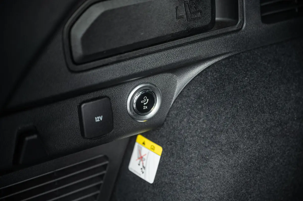 2.5 PHEV ST-Line X PANO TREKHAAK ADAPTIVE CRUISE HEAD UP CAMERA STUURVERWARMING B&O