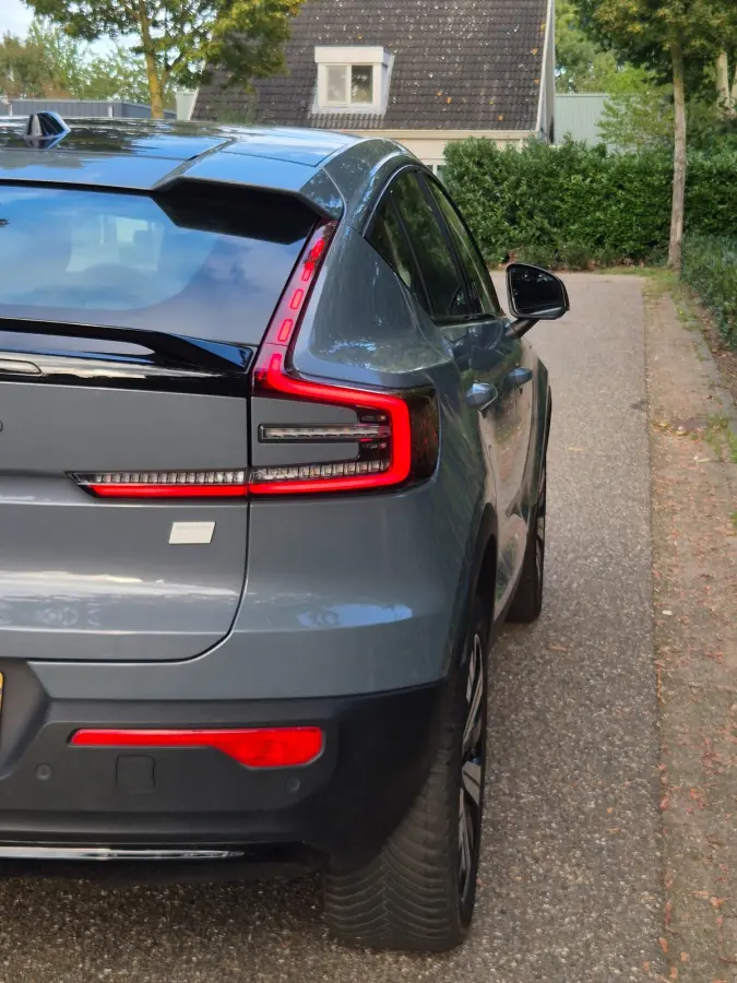 Recharge Core 69 kWh Zeer gave uitvoering NAP Soh 91% Panoramadak Zwart dak 1e eigenaar NAP