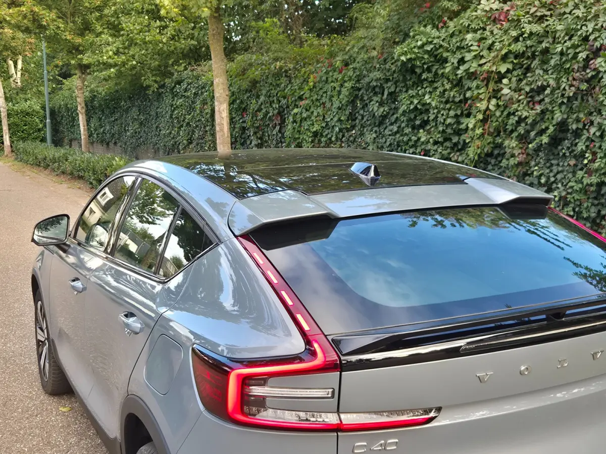 Recharge Core 69 kWh Zeer gave uitvoering NAP Soh 91% Panoramadak Zwart dak 1e eigenaar NAP