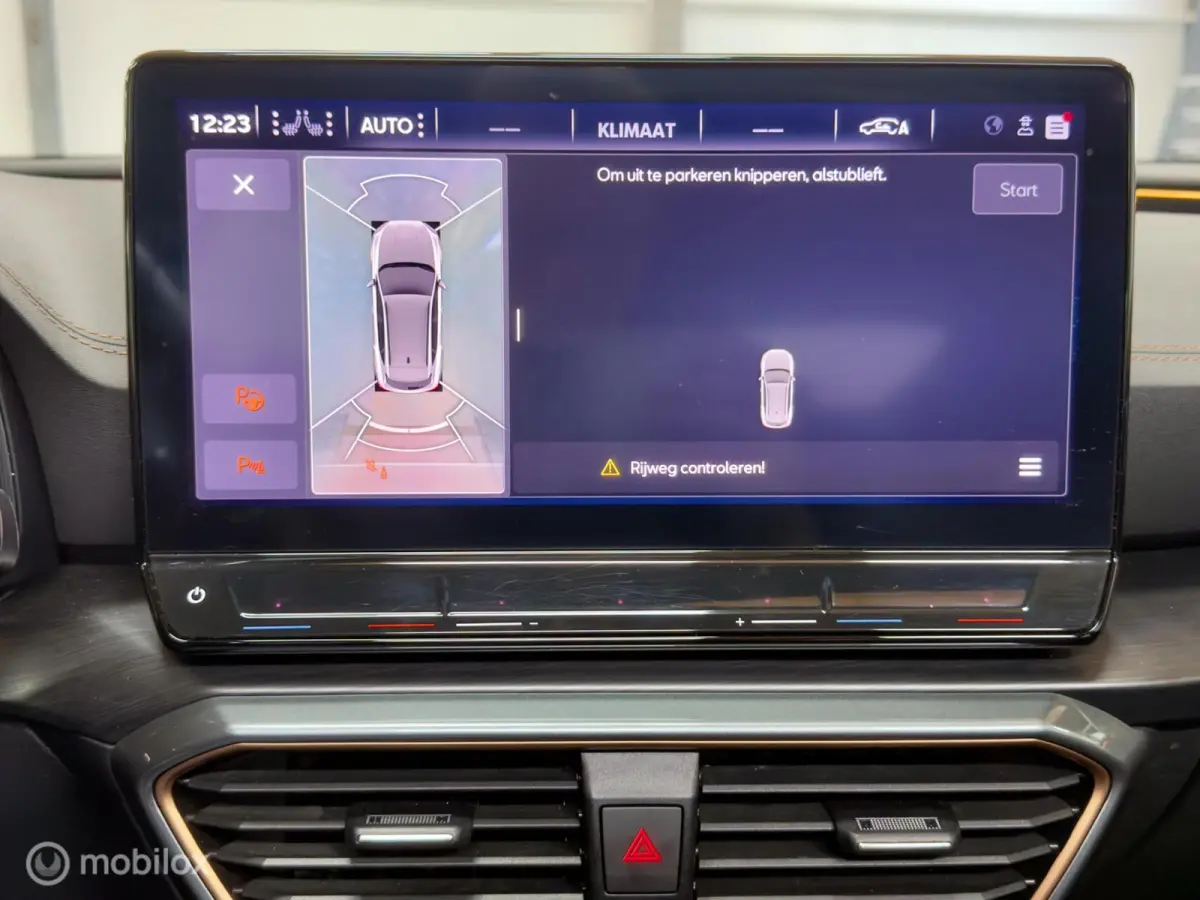 1.4 e-Hybrid VZ Copper Edition | Pano | 360 | Trekhaak | Dodehoek | Leer | Stuur- & Stoelverwarming | Sfeer | 19" | ACC | Memory | Travel Assist | SOH 95% | 245PK