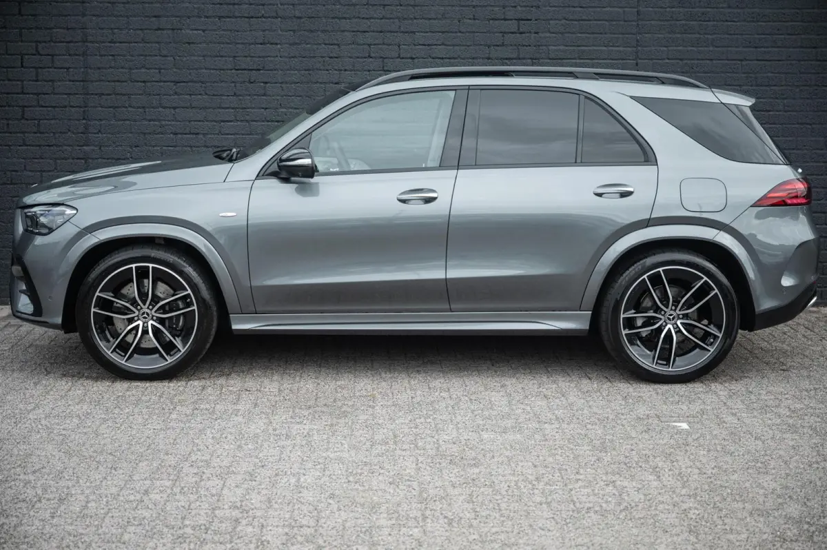 400 e 4MATIC AMG Line PANO 22INCH BURMESTER LUCHTVERING TREKHAAK