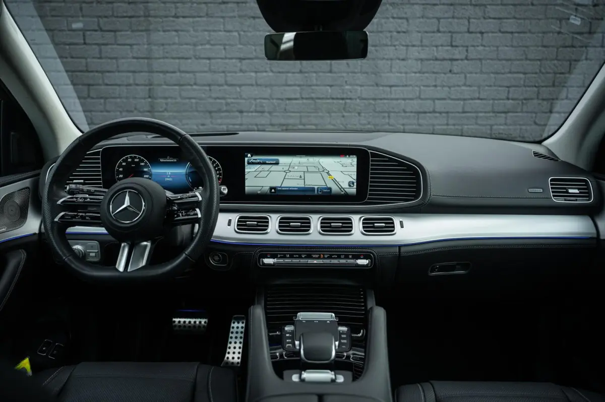 400 e 4MATIC AMG Line PANO 22INCH BURMESTER LUCHTVERING TREKHAAK