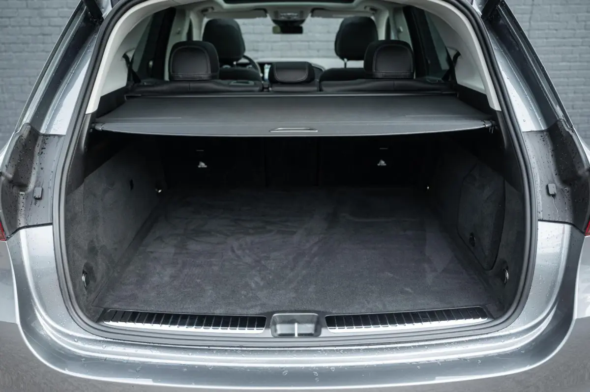 400 e 4MATIC AMG Line PANO 22INCH BURMESTER LUCHTVERING TREKHAAK