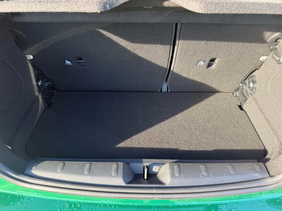 Classic Trim SE 33 kWh - British Racing Green/Black Pearl - Carplay/Sport seats - Nwstaat