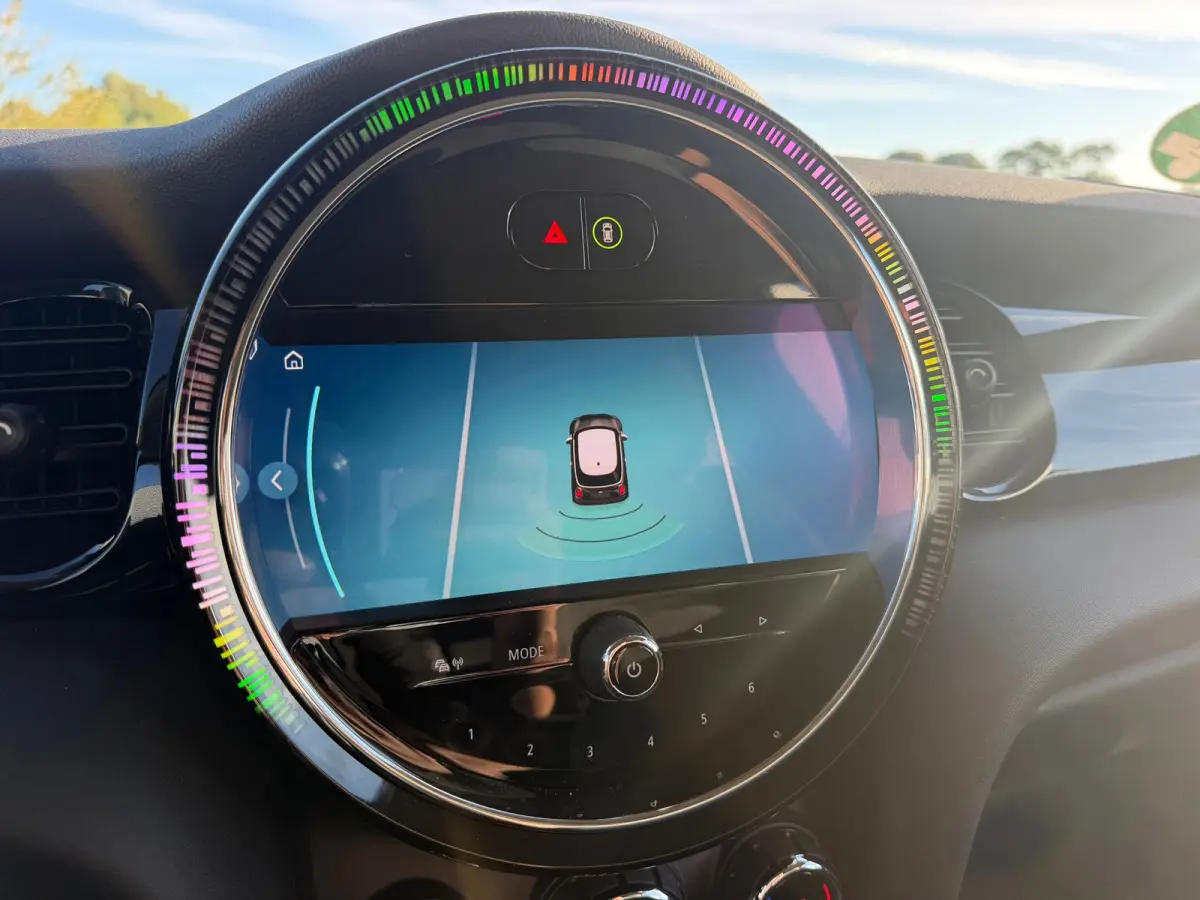 Classic Trim SE 33 kWh - British Racing Green/Black Pearl - Carplay/Sport seats - Nwstaat
