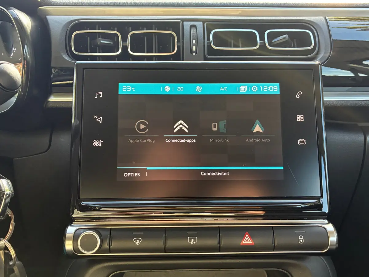 1.2 PureTech S&S Shine | Camera + Cruise + Carplay Nu €6.975,-!!!