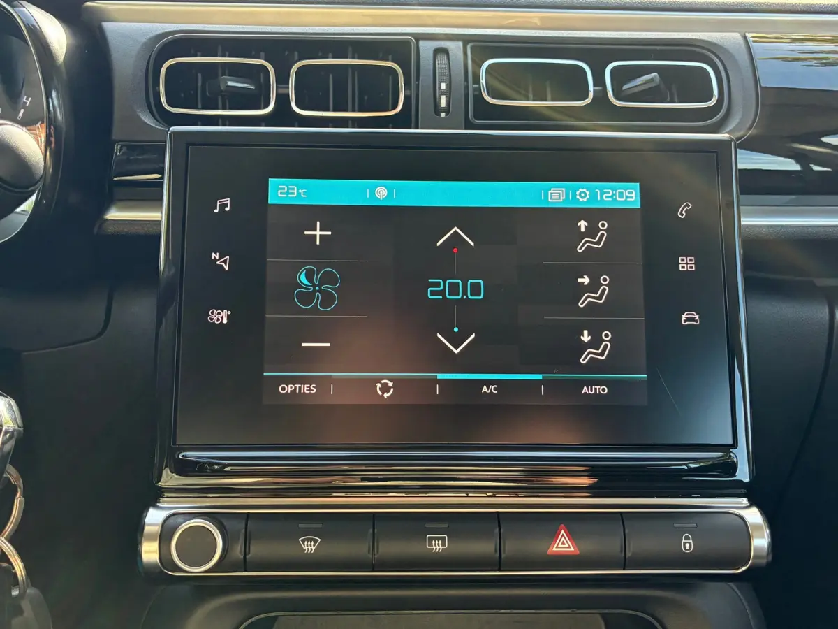 1.2 PureTech S&S Shine | Camera + Cruise + Carplay Nu €6.975,-!!!